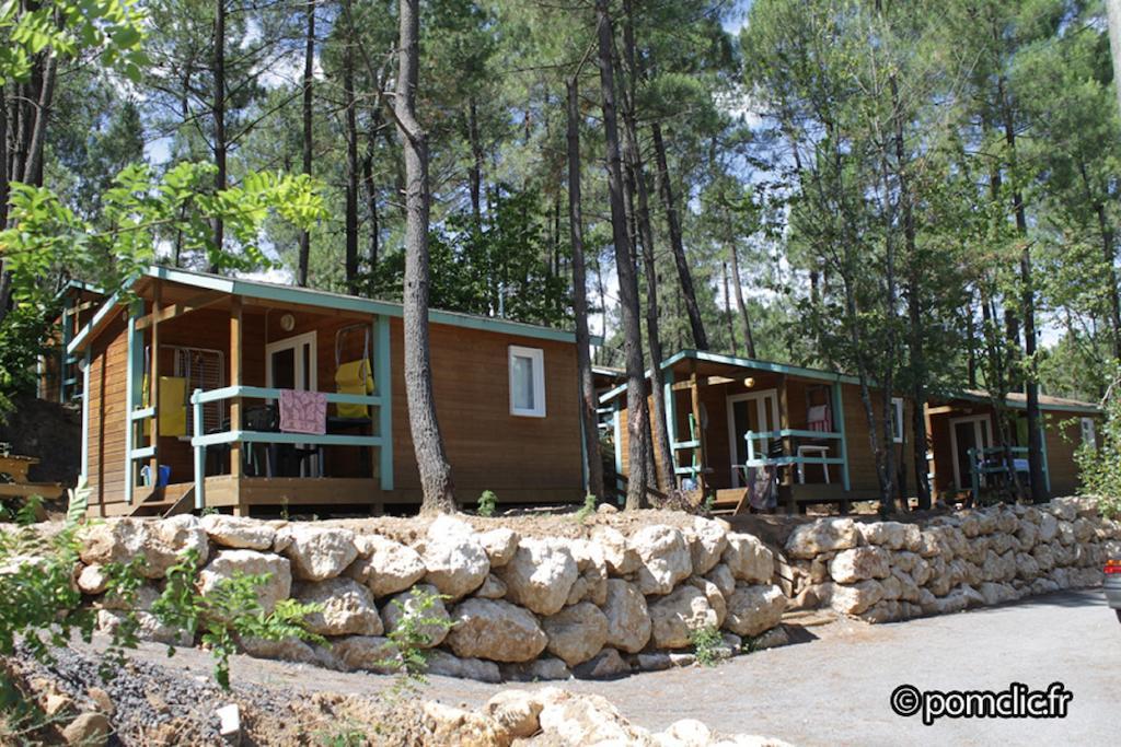 Village De Chalets Joyeuse Exteriör bild